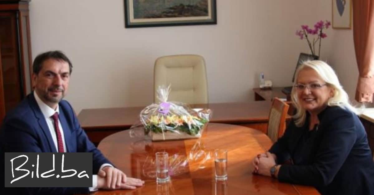 I službeno postala predsjednica: Bradara preuzela dužnost od Marinka Čavare