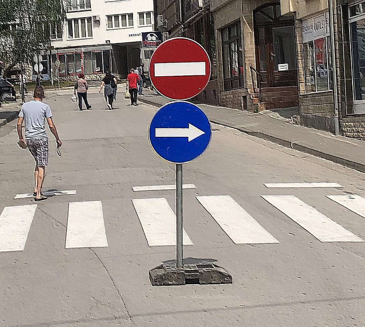 I dalje ostaje na snazi privremena regulacija prometa ulicom ZAVNOBiH-a.