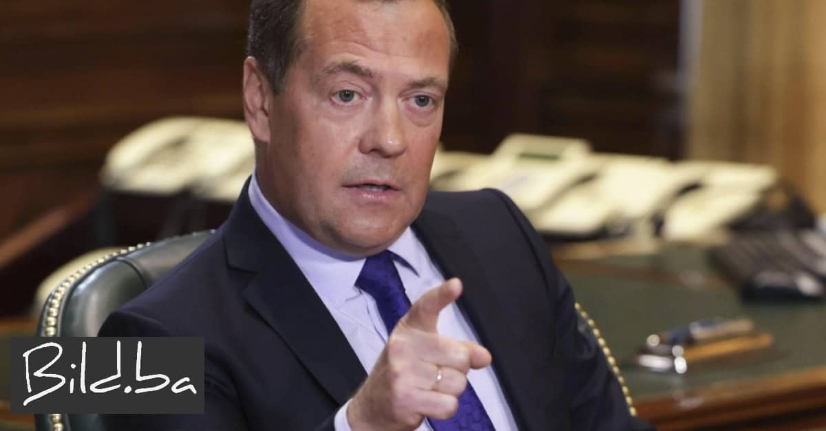 Medvedev poslao jezivu poruku, prijeti masovnim uništenjem: “Kijevski pas nastavlja lajati”