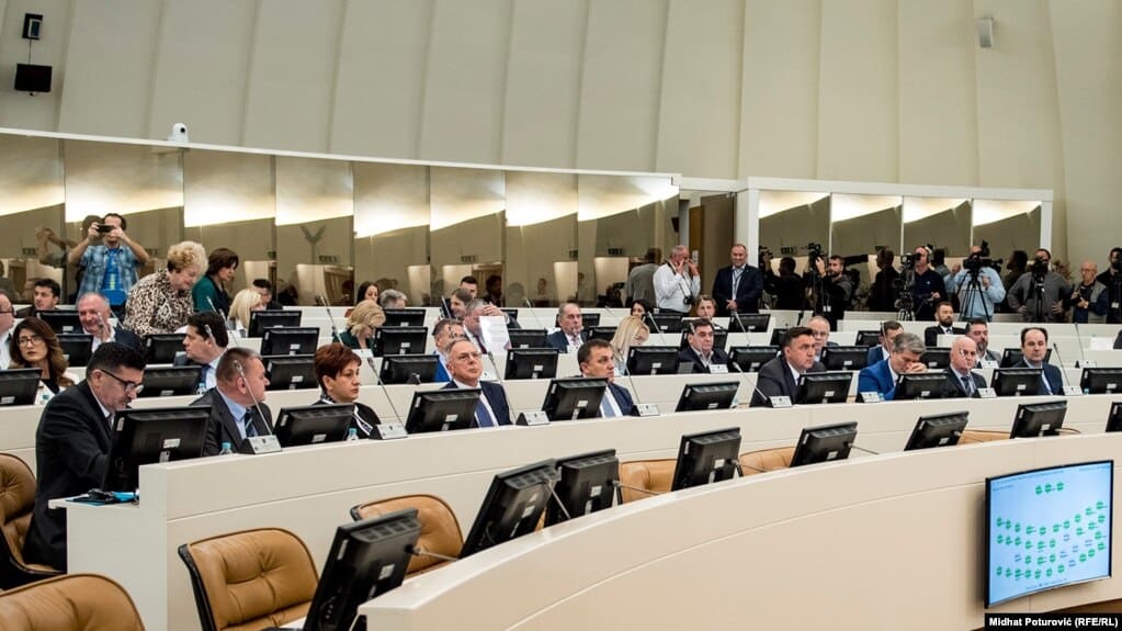 Što su to “etnonacionalne stranke” i kakva je razlika između njih i “multietničkih” i “građanskih” stranaka?