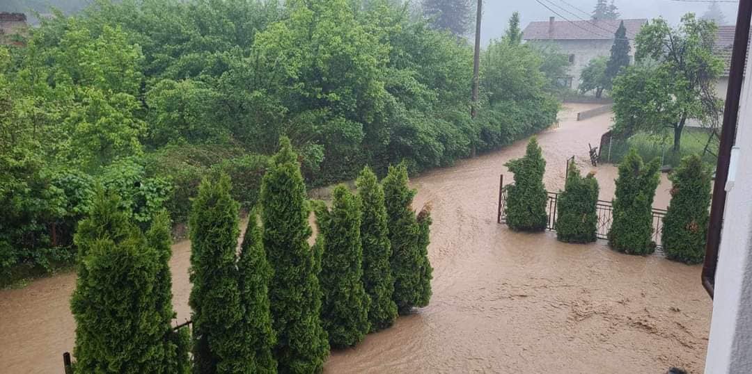 Krenula poplave: Ugrožen Kulen Vakuf
