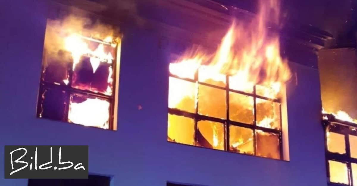 U Mostaru, u Titovoj ulici, izgorio cijeli kat zgrade. Bilo je prilično gadno…