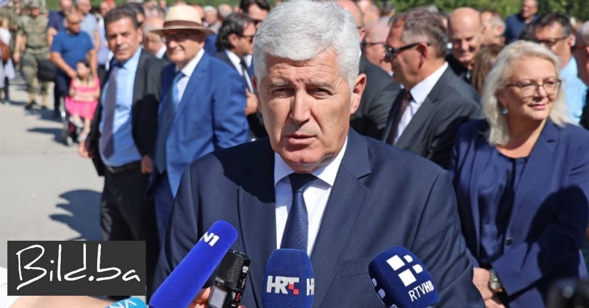 VIDEO Obilježena godišnjica zločina Armije RBiH u Grabovici, ovo su ključne poruke hrvatske politike nakon 30 godina