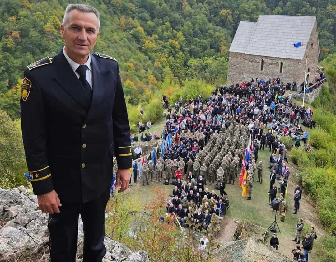 BARE PRŠLJA: Naše sarajlijice bi zbog pjesme “Lijepa li si” mijenjali druge, a bolje da promijene sebe