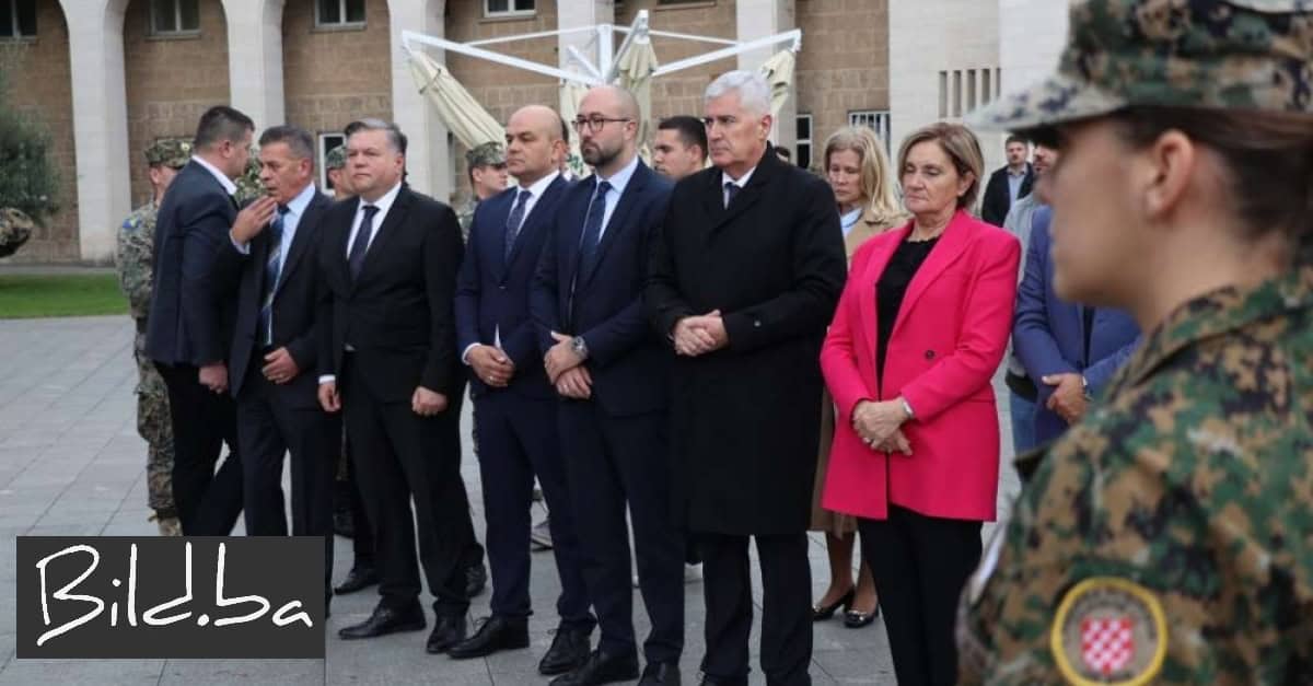 Svi sveti i Dušni dan u Mostaru: 'Prigoda da se sjetimo onih koji su ugradili sebe u našu slobodu'