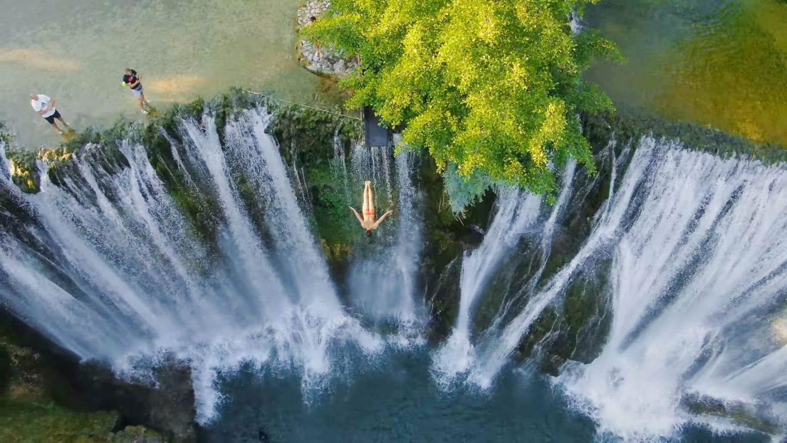 Ljetni spektakl na Vodopadu, 9. Međunarodni skokovi