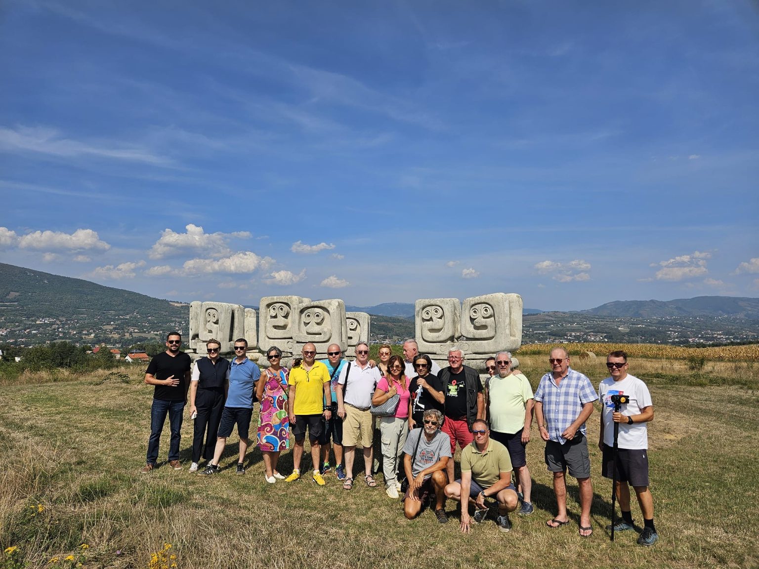 JAJCE ZAOBIŠLI? Na inicijativu predsjednice Bradara turistički novinari regije posjetili Središnju Bosnu