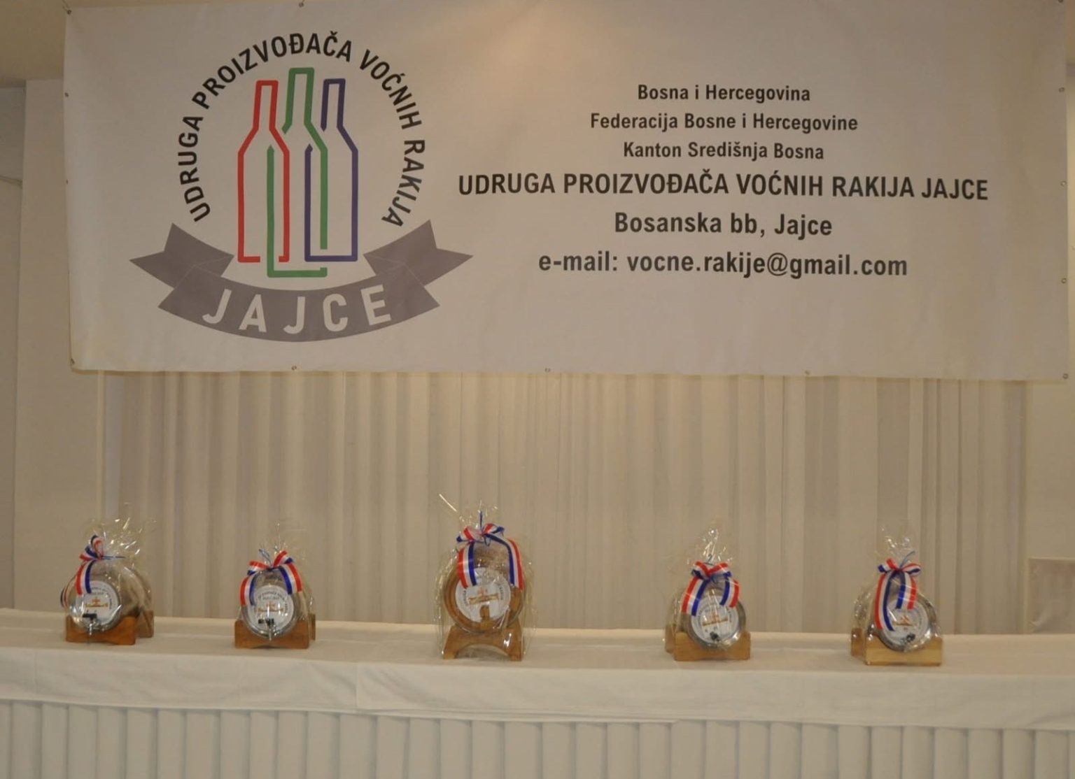 U Jajcu održano drugo ocjenjivanje voćnih rakija. Fratar napravio najbolju viljamovku