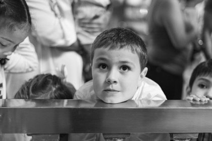 Istraživanje pokazalo da dosadne propovijedi udaljuju ljude od mise