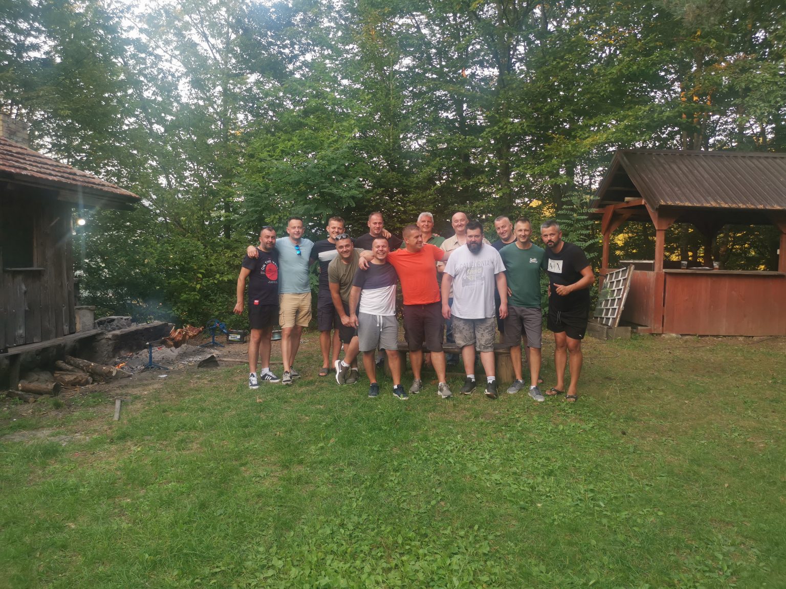 Proslavljena dvadesetprva godišnjica mature generacije 2004. Sjećanje na stradalog prijatelja