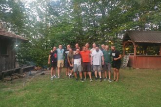 Proslavljena dvadesetprva godišnjica mature generacije 2004. Sjećanje na stradalog prijatelja