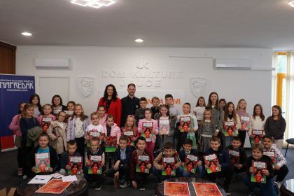 Završeni 24. Šopovi dani na Plivi: Promocija slikovnice “Nikad nećeš hodati sama” za kraj književne manifestacije