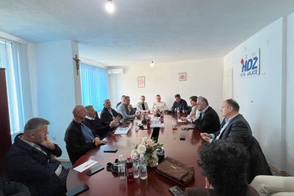 ŽO HDZ Središnja Bosna i ministri iz županijske Vlade u posjeti OO HDZ Jajce