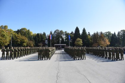 MIŠLJENJA PODIJELJENA: Što za BiH znači uvođenje vojnog roka u Hrvatskoj