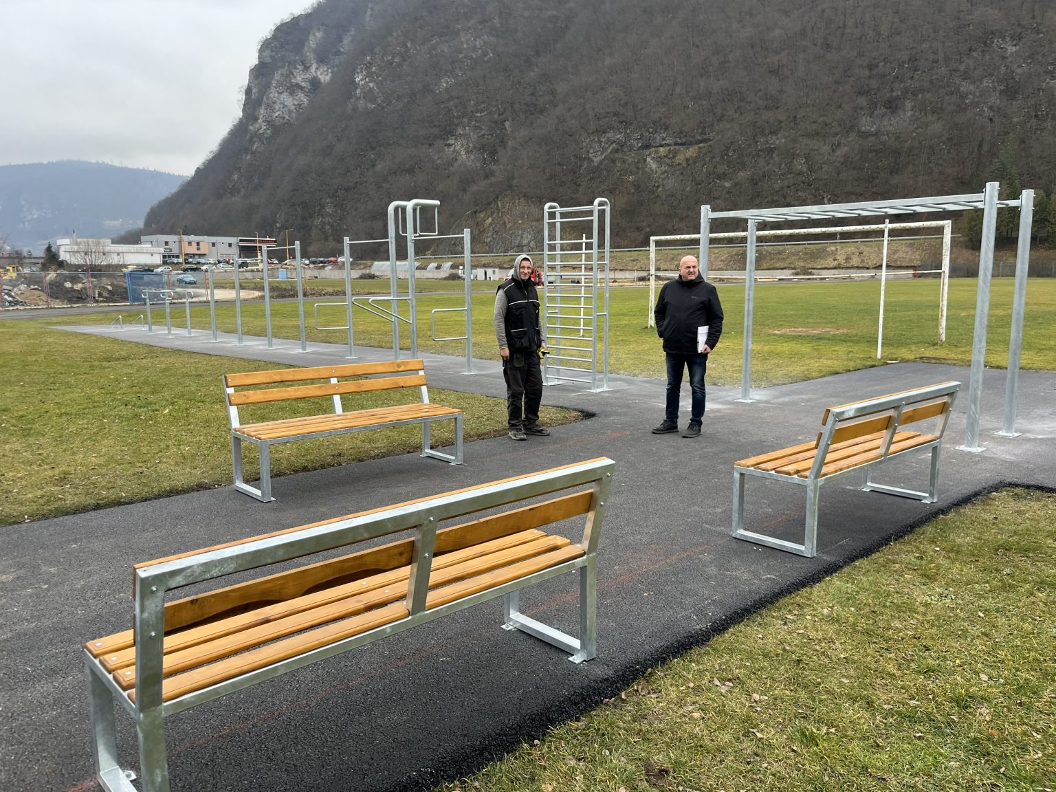Na stadionu Mračaj postavljene sprave za vježbanje