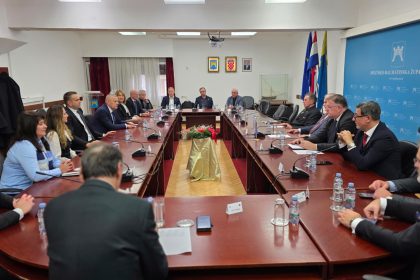 Izaslanstvo Sabora Središnje Bosne predvođeno Draženom Matišićem u posjetu Splitsko-dalmatinskoj županiji