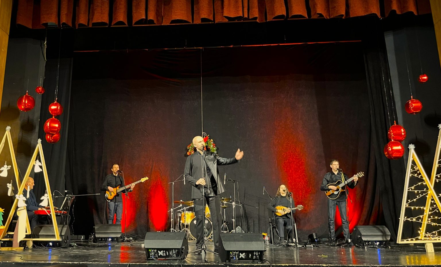 Marko Škugor napravio odličnu atmosferu na Božićnom koncertu u Jajcu