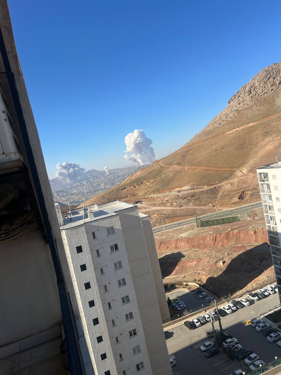 Video / Eksplozije i ogromni dim kod Teherana