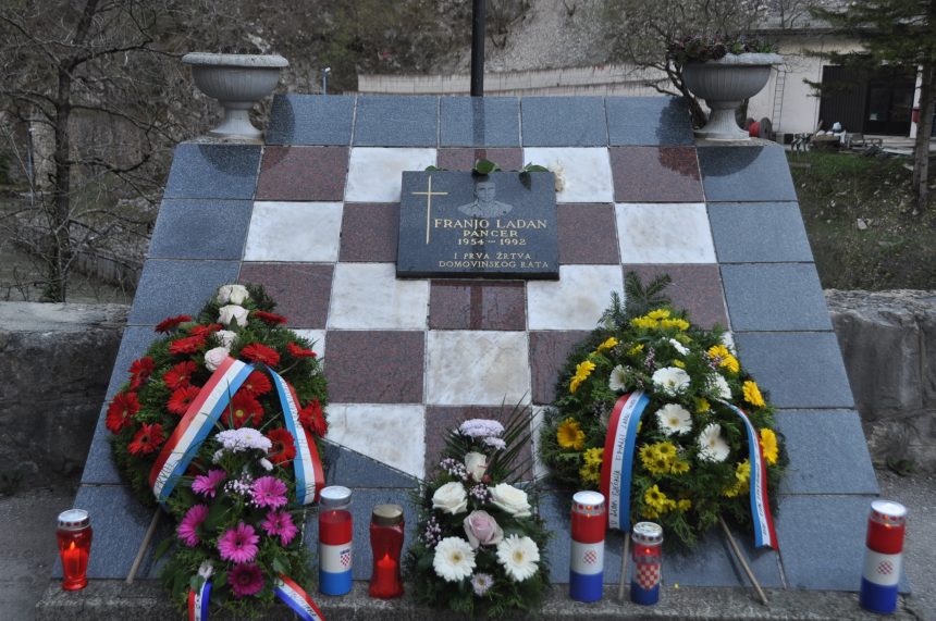 Dani sjećanja na HVO branitelje i prvu žrtvu domovinskog rata u Jajcu